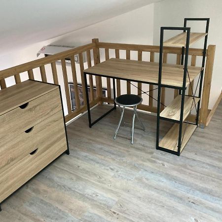 Studio Meuble Du Bourg Puymiclan Dış mekan fotoğraf