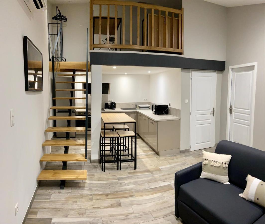 Studio Meuble Du Bourg Puymiclan Dış mekan fotoğraf