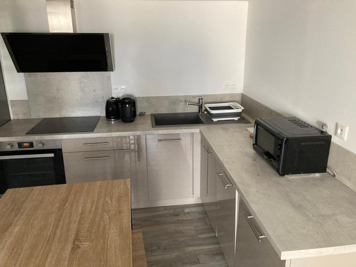 Studio Meuble Du Bourg Puymiclan Dış mekan fotoğraf