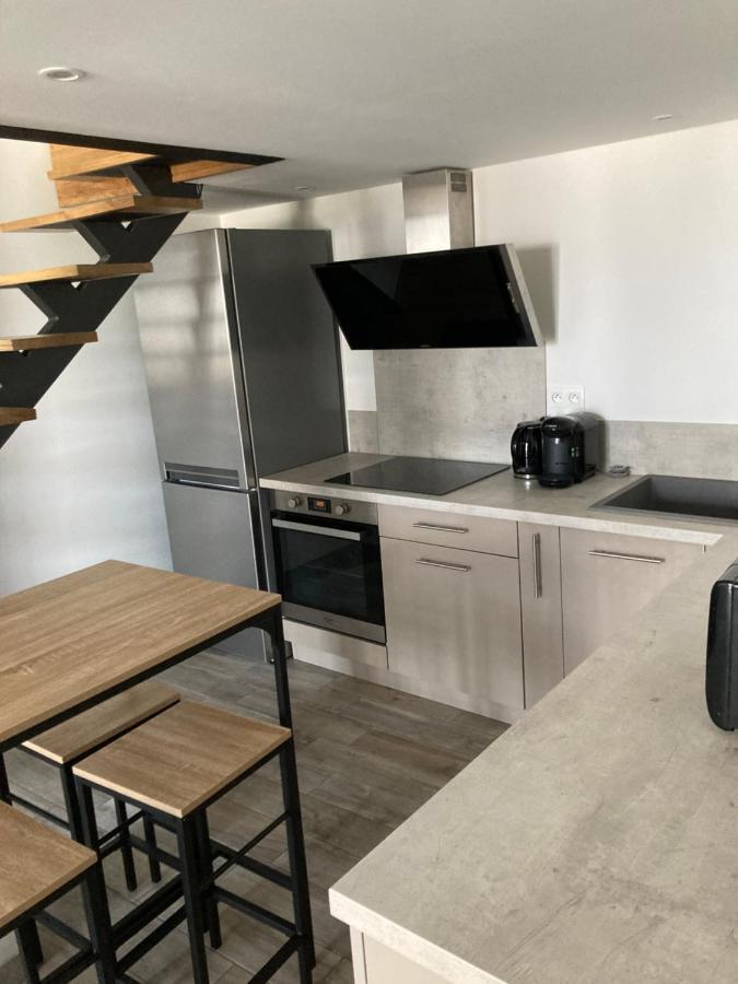 Studio Meuble Du Bourg Puymiclan Dış mekan fotoğraf
